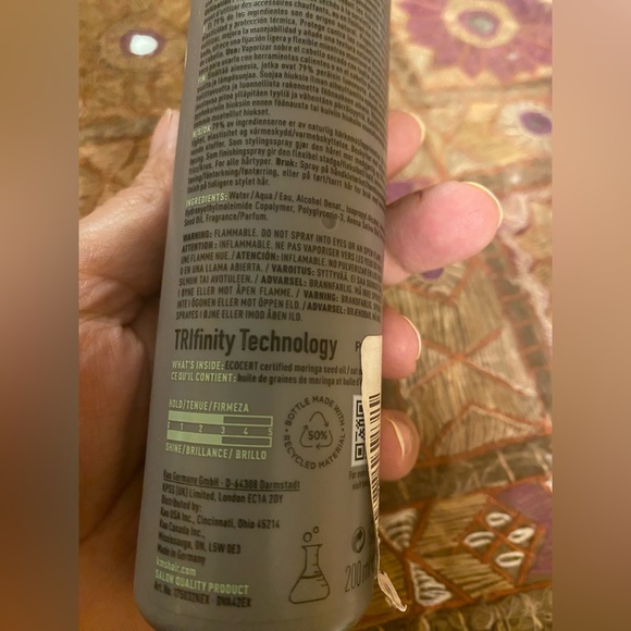 Styling spray - Picture 4 of 7